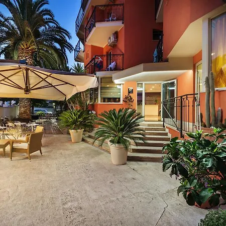 Hotel Fenix-2